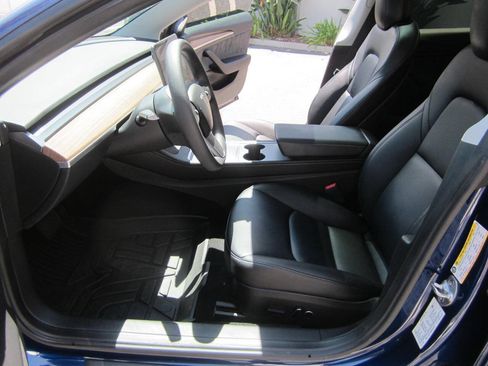 Used 2022 Tesla Model 3 RWD image 27