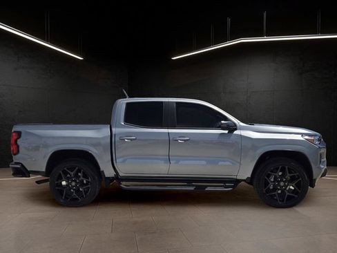Used 2024 Chevrolet Colorado LT w/ LT Convenience Package RWD image 8