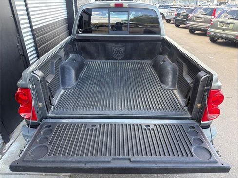 Used 2005 Dodge Dakota Laramie w/ Trailer Tow Group AWD/4WD image 19