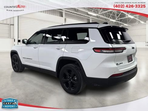 Used 2023 Jeep Grand Cherokee L Laredo image 3