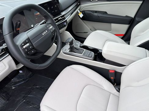 New 2026 Kia Sportage EX w/ EX Panorama Roof Package image 8