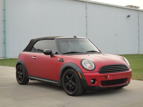 Used 2010 MINI Cooper Convertible FWD image 16