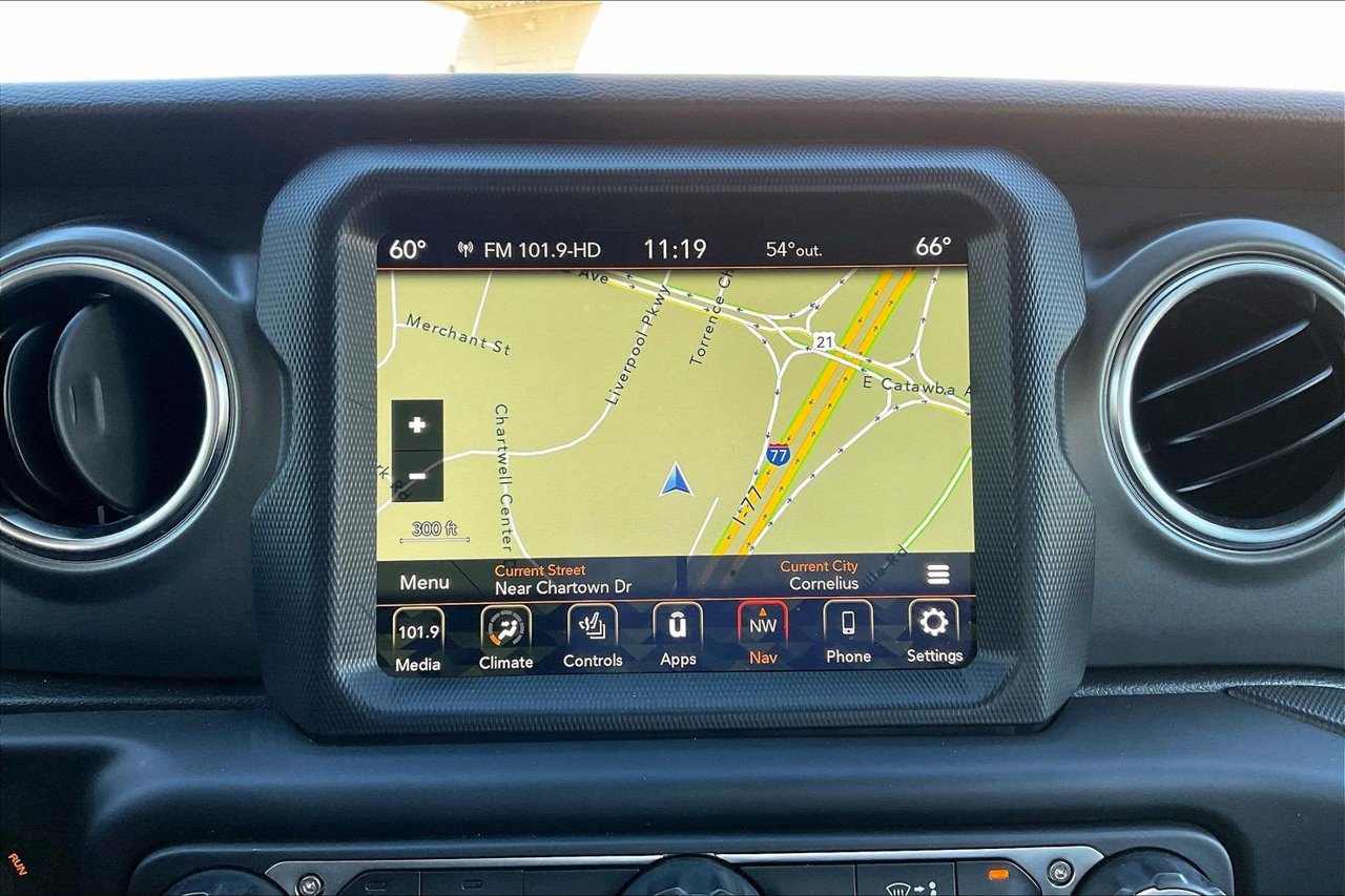 Certified 2023 Jeep Wrangler Unlimited Rubicon 4xe w/ Cold Weather Group AWD/4WD image 13