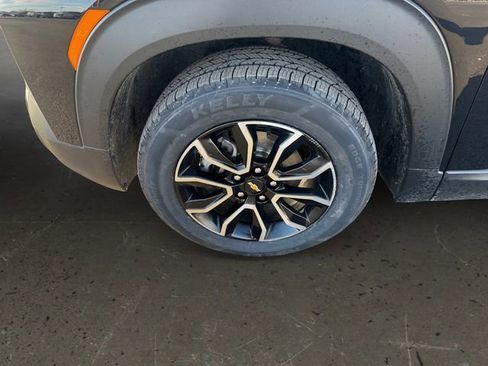 Used 2022 Chevrolet TrailBlazer ACTIV w/ Technology Package image 9