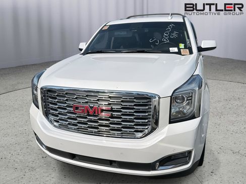 Used 2018 GMC Yukon Denali w/ Denali Ultimate Package RWD image 4