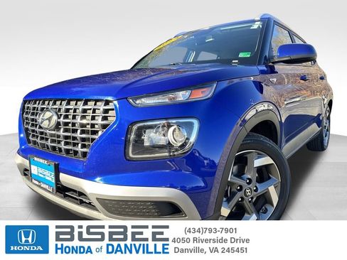 Used 2024 Hyundai Venue SEL image 1