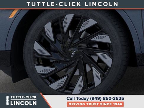 New 2026 Lincoln Nautilus Reserve image 19