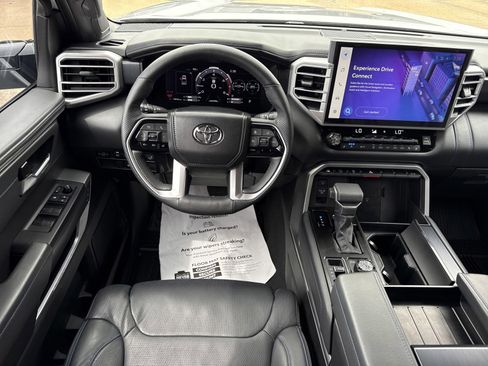 Used 2025 Toyota Tundra Platinum AWD/4WD image 16