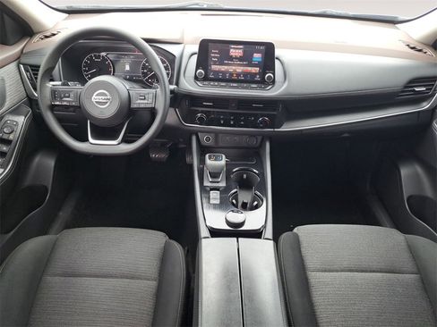 Used 2021 Nissan Rogue S image 10