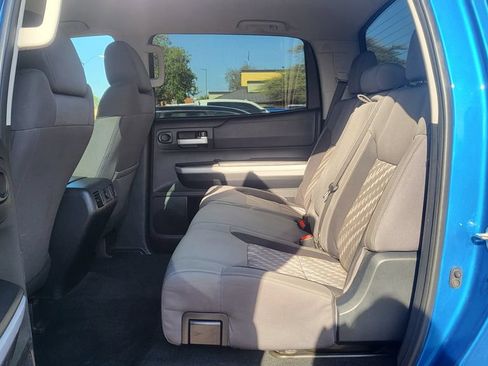 Used 2018 Toyota Tundra SR5 w/ SR5 Upgrade Package AWD/4WD image 23