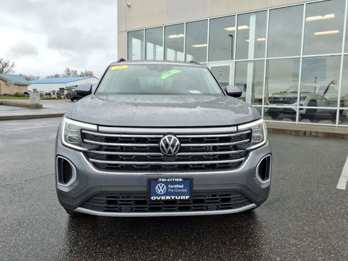 Certified 2025 Volkswagen Atlas SE image 6