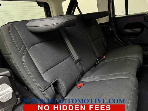 Used 2019 Jeep Wrangler Unlimited Sport S AWD/4WD image 18