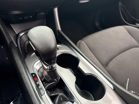 Used 2023 Chevrolet Malibu LT image 27