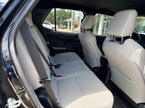 Used 2025 Toyota 4Runner SR5 AWD/4WD image 22