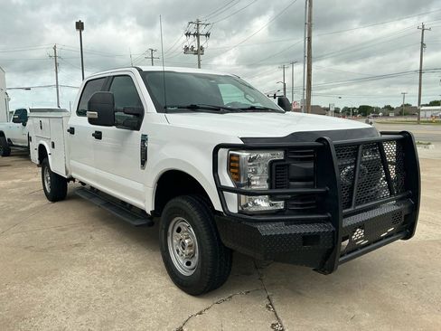 Used 2019 Ford F350 XL w/ Power Equipment Group image 4