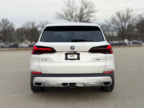 New 2026 BMW X5 xDrive50e image 5