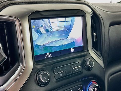 Used 2020 Chevrolet Silverado 1500 LT Trail Boss w/ Convenience Package AWD/4WD image 17