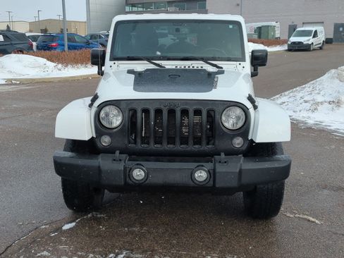 Used 2014 Jeep Wrangler Altitude image 3