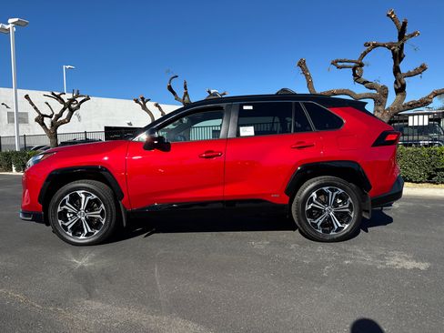 New 2025 Toyota RAV4 XSE image 7