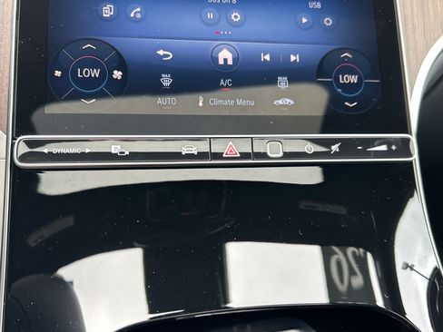 Certified 2026 Mercedes-Benz GLC 300 4MATIC image 34