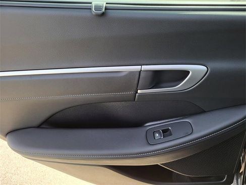 New 2026 Hyundai Sonata Limited image 9