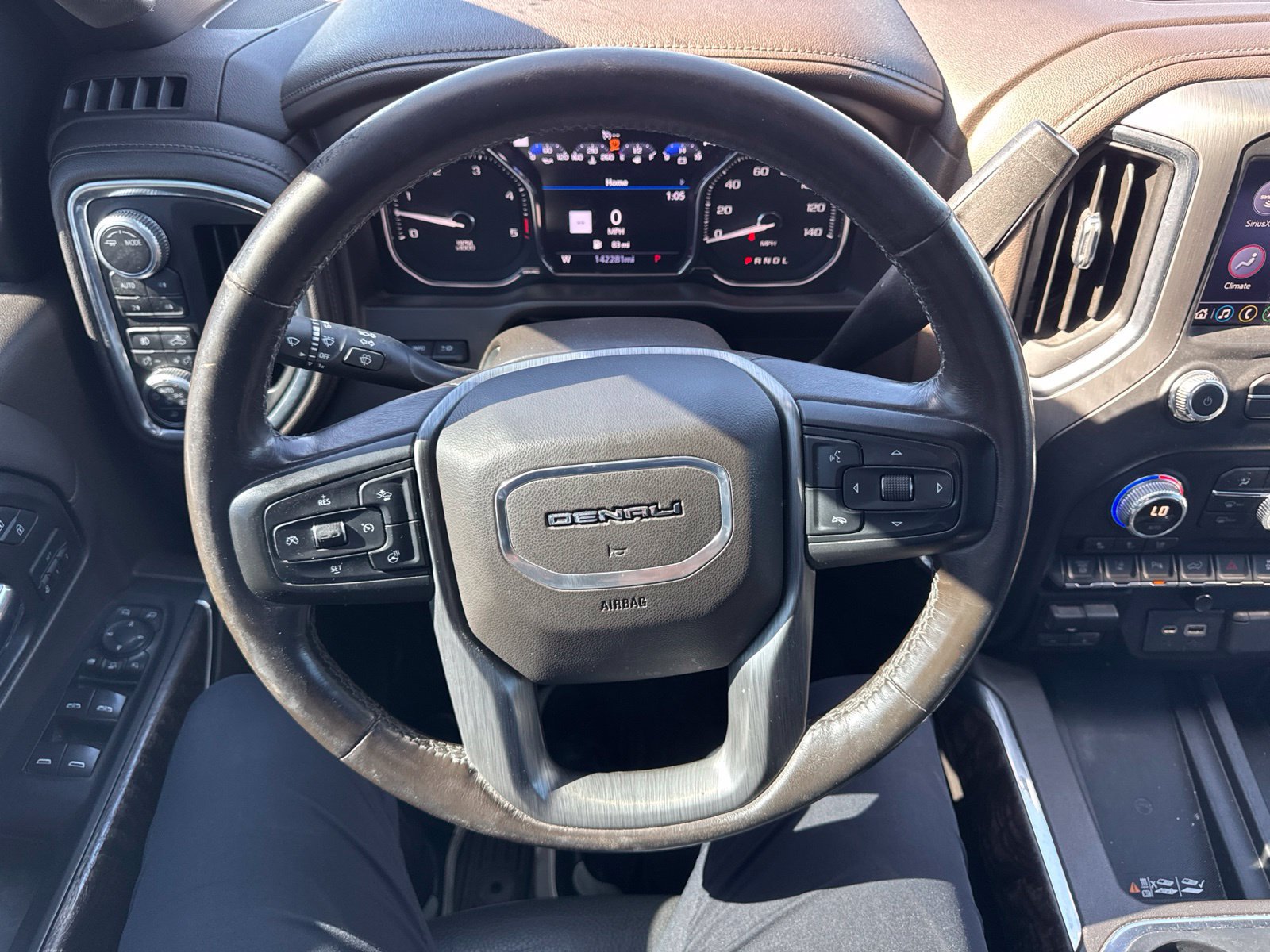 Used 2020 GMC Sierra 2500 Denali w/ Denali Ultimate Package AWD/4WD image 16