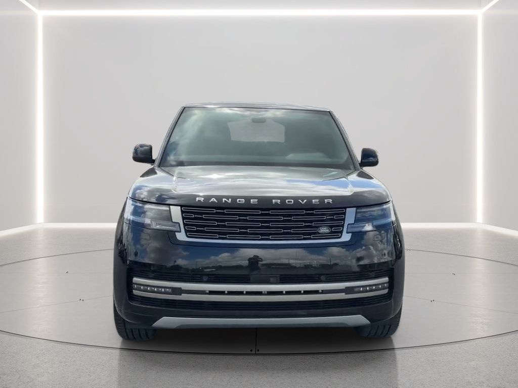 Used 2024 Land Rover Range Rover Long Wheelbase SE AWD/4WD image 2