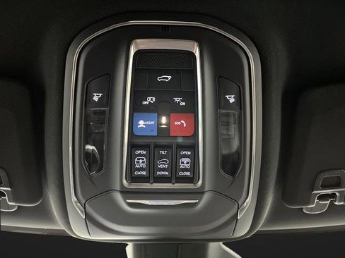 New 2025 Jeep Grand Cherokee L Limited image 26