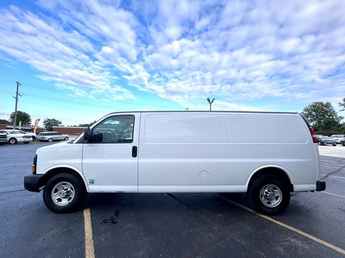 Used 2014 Chevrolet Express 3500 Extended image 6