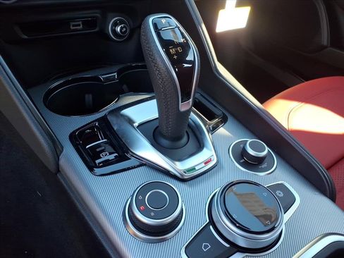 New 2025 Alfa Romeo Giulia w/ Veloce Package Rwd image 23