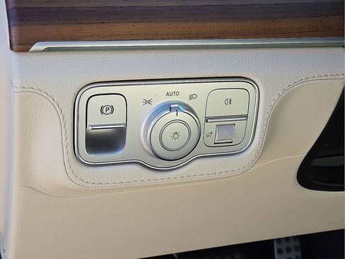 Used 2025 Mercedes-Benz GLE 53 AMG 4MATIC Coupe image 26