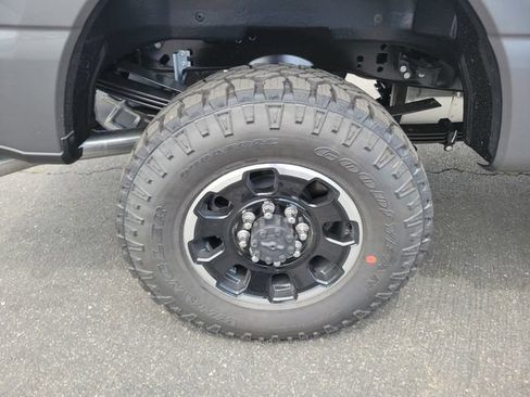 New 2027 Ford F350 Lariat w/ Tremor Off-Road Package AWD/4WD image 6