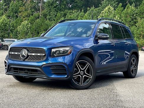 Used 2024 Mercedes-Benz GLB 250 image 2