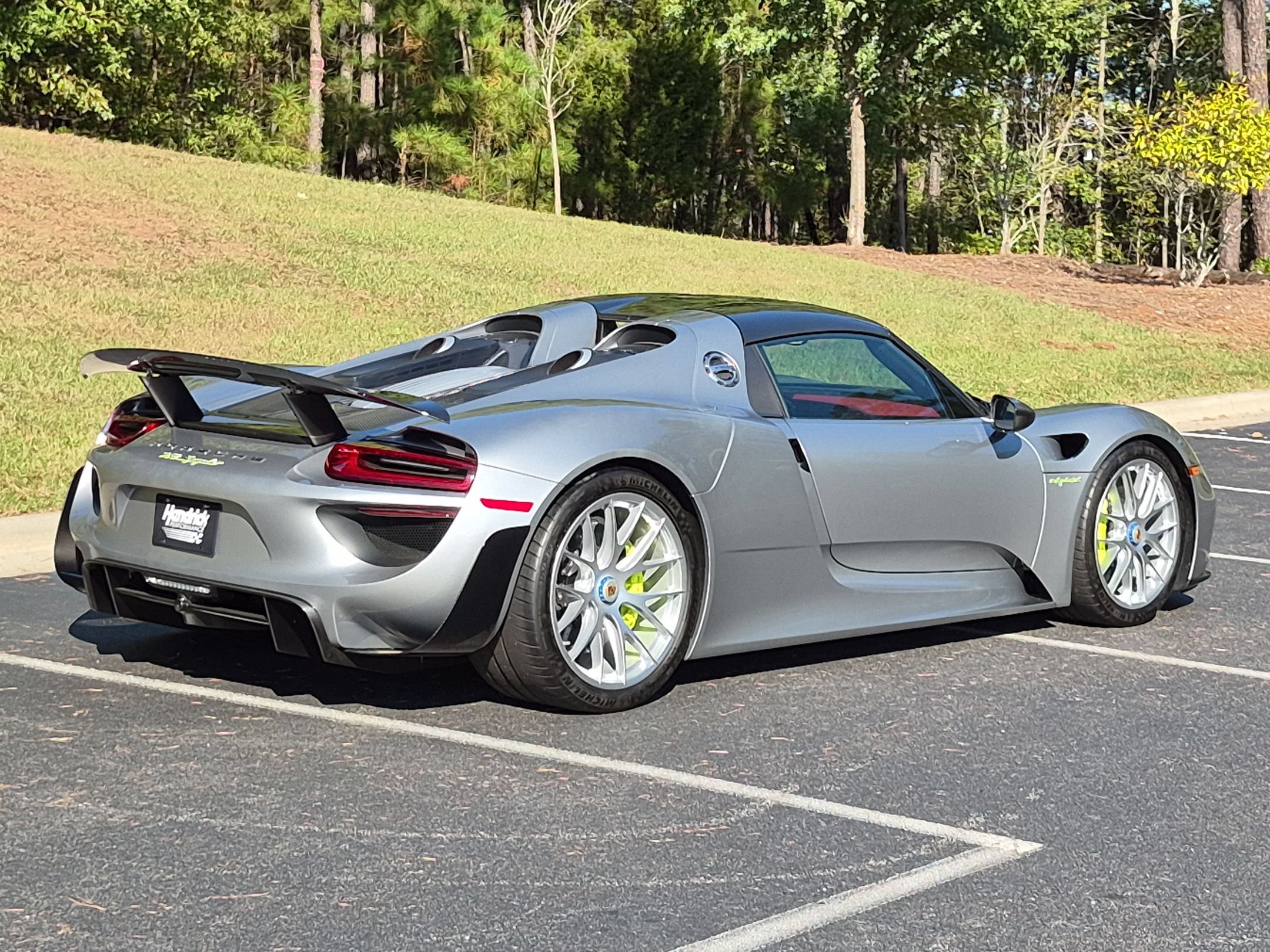 Used 2015 Porsche 918 Spyder AWD/4WD image 27
