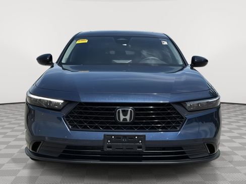 Used 2025 Honda Accord SE image 2