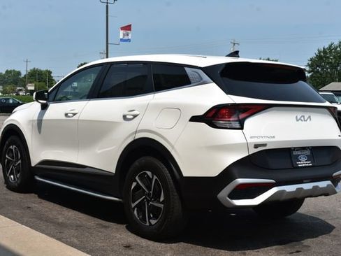 Used 2023 Kia Sportage LX AWD/4WD image 13
