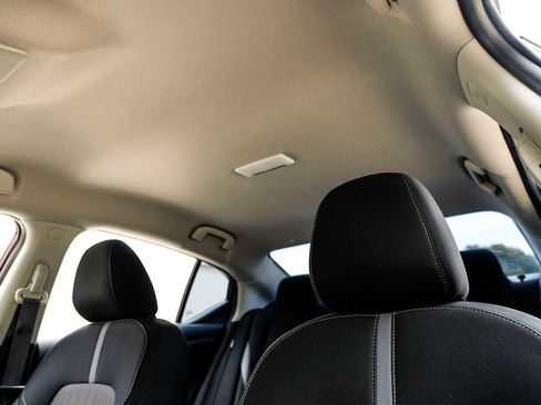 Used 2023 Nissan Sentra SV FWD image 33
