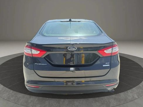 Used 2014 Ford Fusion SE w/ Equipment Group 202A FWD image 5