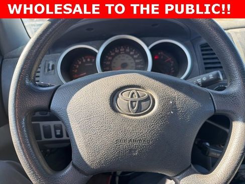 Used 2005 Toyota Tacoma 4x4 Regular Cab image 9