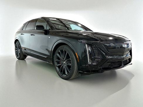 New 2026 Cadillac Lyriq V image 6