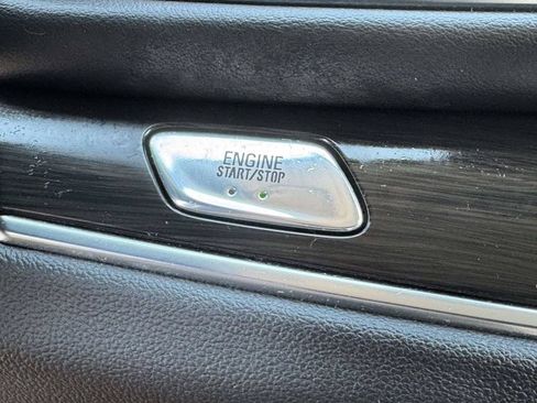 Used 2023 Buick Enclave Essence w/ Experience Buick Package AWD/4WD image 9