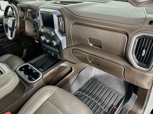Used 2019 GMC Sierra 1500 SLT w/ SLT Premium Plus Package AWD/4WD image 30