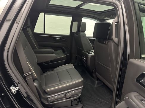 Used 2025 Chevrolet Tahoe Premier AWD/4WD image 74