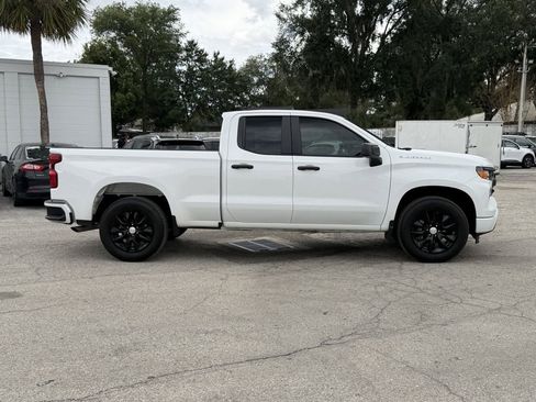 Used 2024 Chevrolet Silverado 1500 Custom RWD image 3