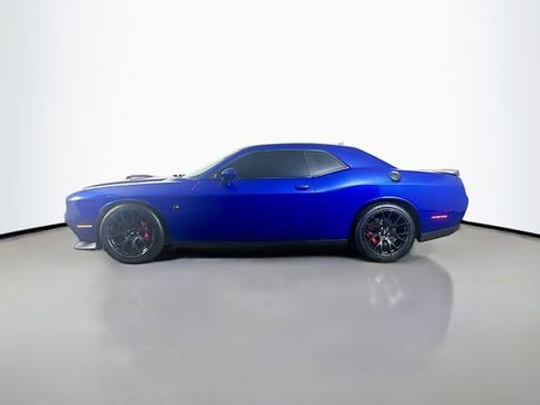 Used 2018 Dodge Challenger R/T Scat Pack image 9