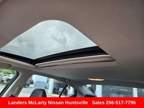 Used 2022 Nissan Altima 2.5 SL AWD/4WD image 18