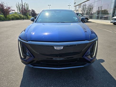 Used 2024 Cadillac Lyriq Sport image 2