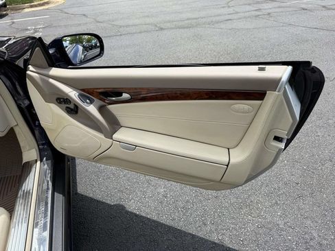 Used 2009 Mercedes-Benz SL 550 image 15