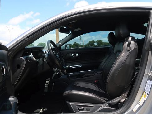 Used 2020 Ford Mustang GT Premium w/ Equipment Group 401A RWD image 13