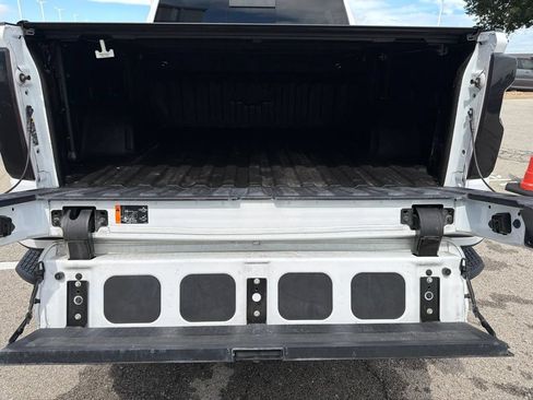 Used 2024 Chevrolet Silverado 1500 RST w/ Redline Edition AWD/4WD image 14